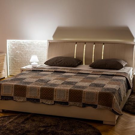 Onlviv Apartments Teatralna 23 Kültér fotó