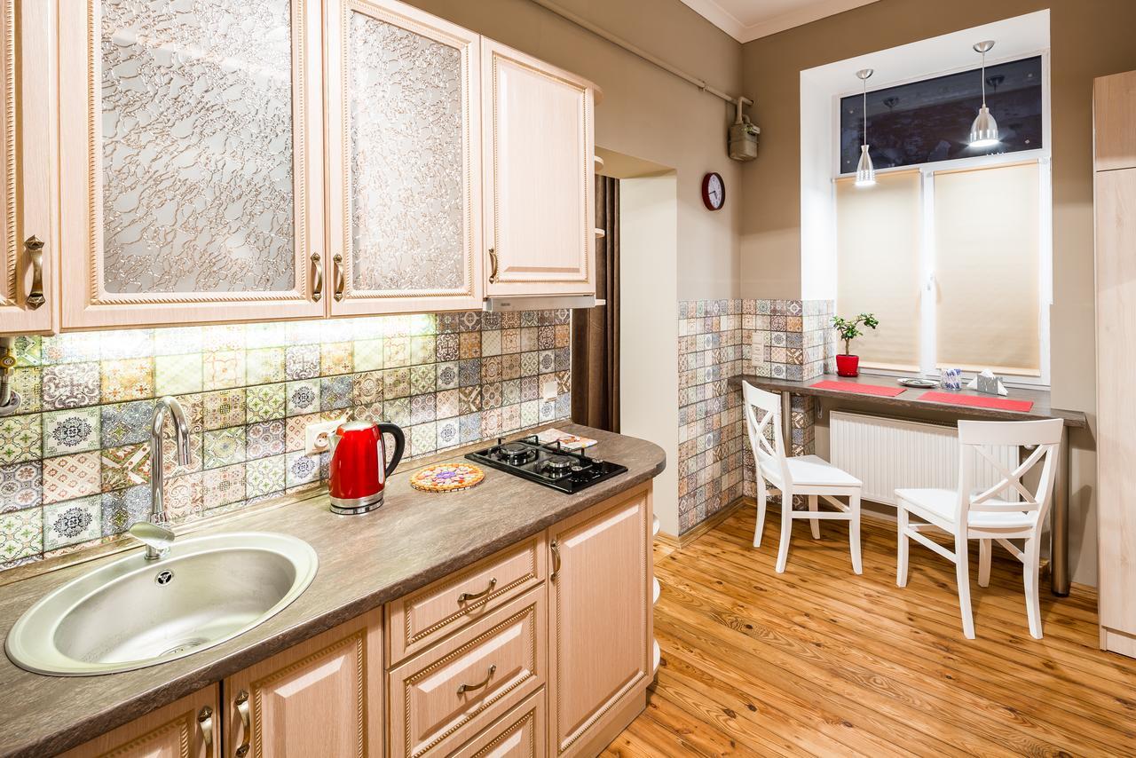 Onlviv Apartments Teatralna 23 Kültér fotó