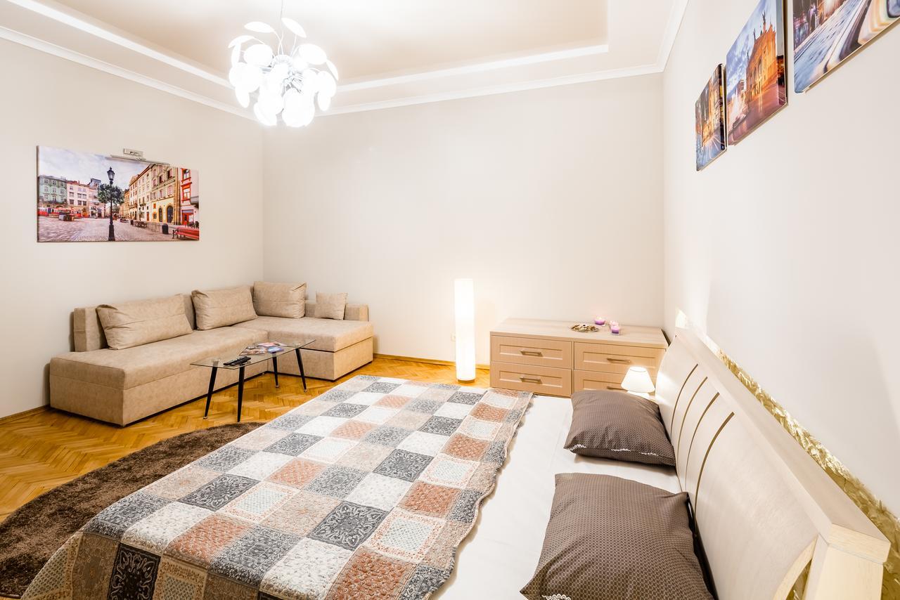 Onlviv Apartments Teatralna 23 Kültér fotó